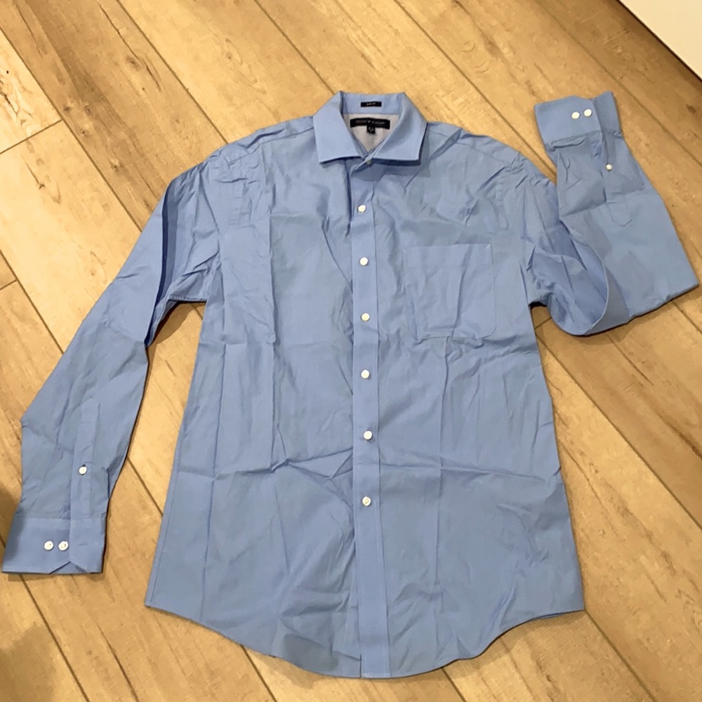 Men’s Tommy Hilfiger slim fit M 15 1/2 34-35 Blue